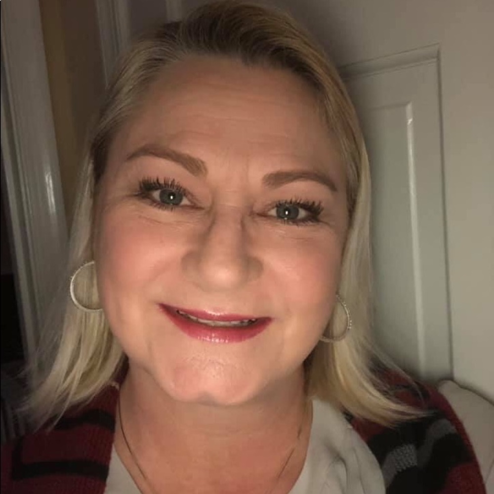 Meet your Posher, Andria